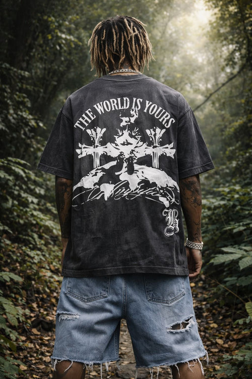 Camiseta THE WORLD IS YOURS ( pré venda )